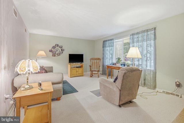 2407 E KINGS HWY, Coatesville, PA 19320