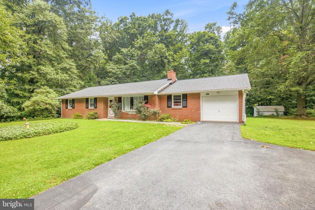 2407 E KINGS HWY, Coatesville, PA 19320