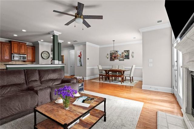 8065 Glisten Avenue, Atlanta, GA 30328