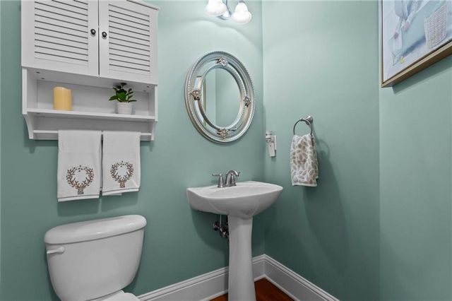 8065 Glisten Avenue, Atlanta, GA 30328