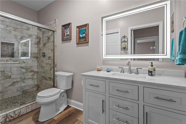 8065 Glisten Avenue, Atlanta, GA 30328