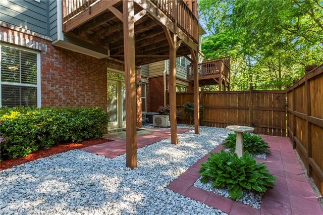 8065 Glisten Avenue, Atlanta, GA 30328