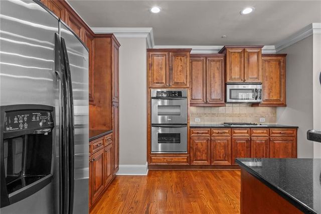 8065 Glisten Avenue, Atlanta, GA 30328