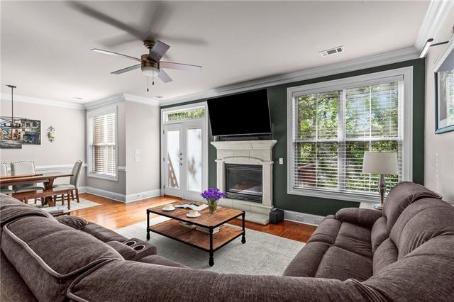 8065 Glisten Avenue, Atlanta, GA 30328