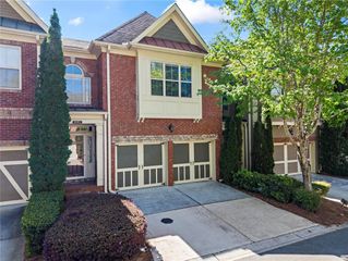 8065 Glisten Avenue, Atlanta, GA 30328