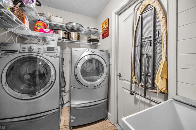 494 VILLAGE DRIVE, Tarpon Springs, FL 34689