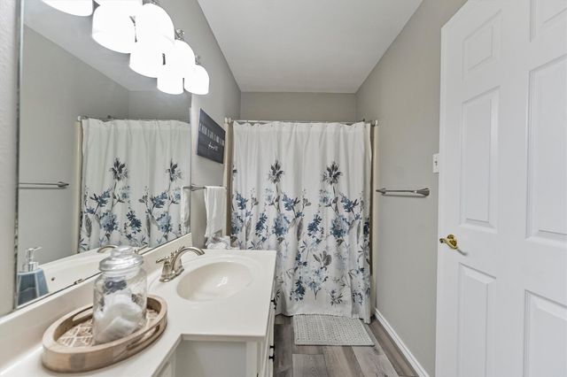 123 Palisade Circle, Huntsville, TX 77320