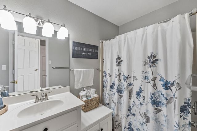 123 Palisade Circle, Huntsville, TX 77320