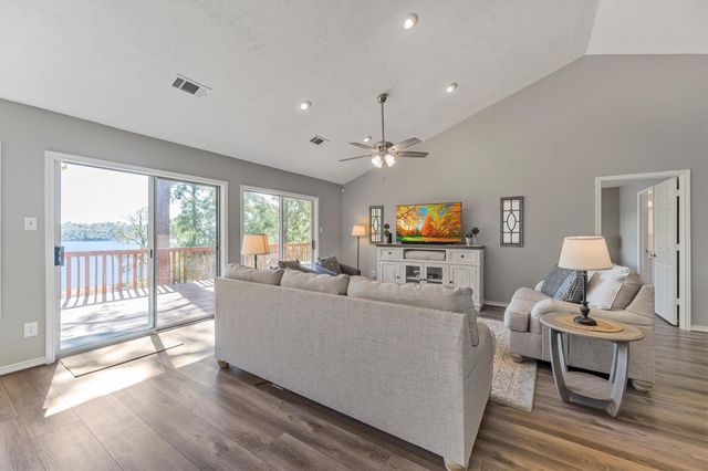 123 Palisade Circle, Huntsville, TX 77320