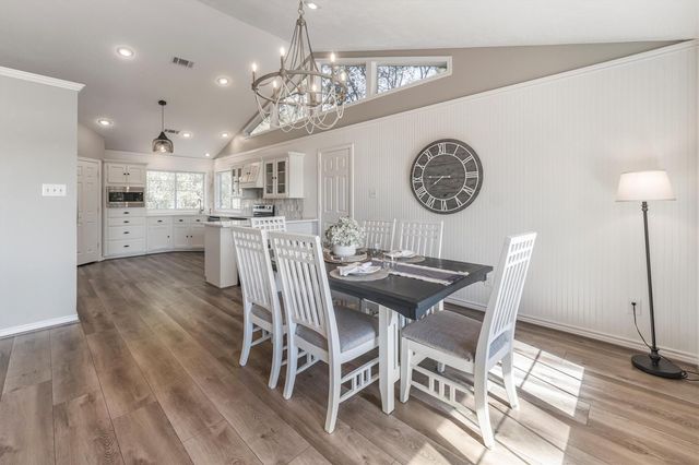 123 Palisade Circle, Huntsville, TX 77320