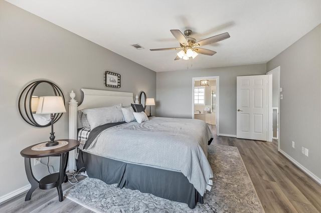 123 Palisade Circle, Huntsville, TX 77320