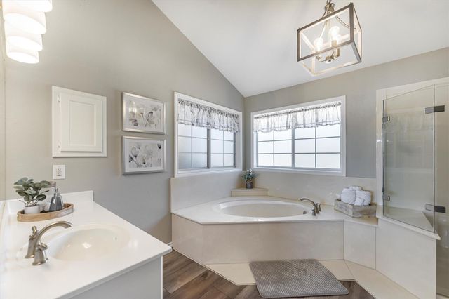 123 Palisade Circle, Huntsville, TX 77320