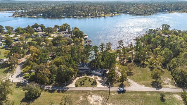 123 Palisade Circle, Huntsville, TX 77320