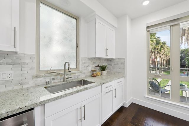 390 Riesling Avenue 21, Milpitas, CA 95035