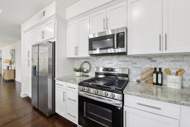 390 Riesling Avenue 21, Milpitas, CA 95035