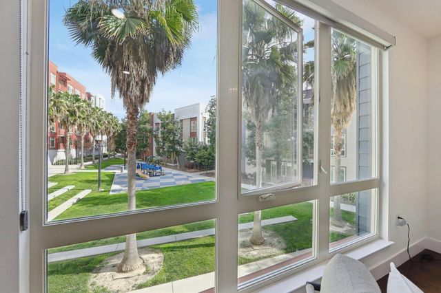 390 Riesling Avenue 21, Milpitas, CA 95035