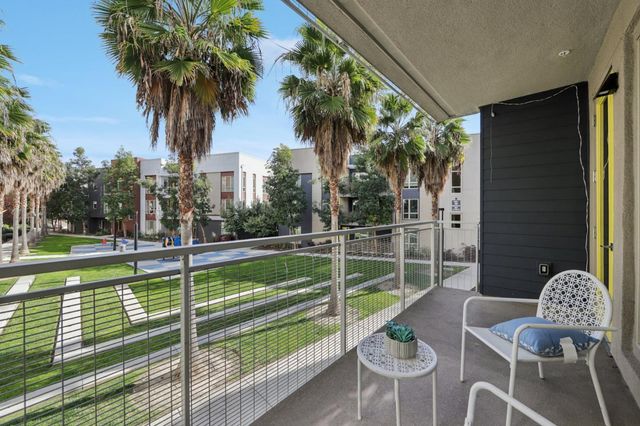 390 Riesling Avenue 21, Milpitas, CA 95035