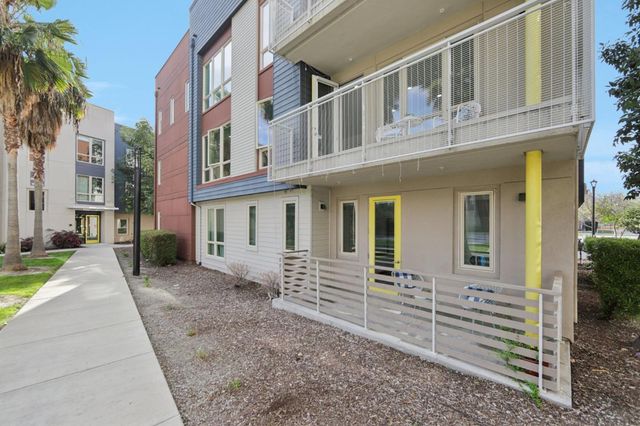 390 Riesling Avenue 21, Milpitas, CA 95035