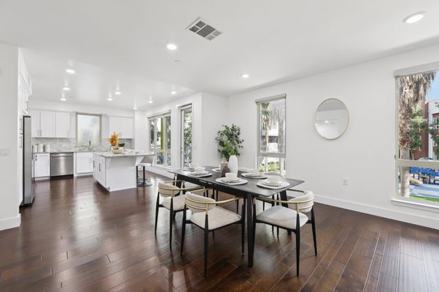 390 Riesling Avenue 21, Milpitas, CA 95035