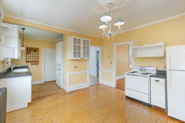 15 South Central Street, Haverhill, MA 01835