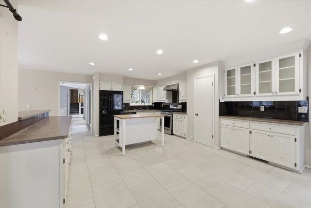 1829 E PINECREST Rd, Spokane, WA 99203