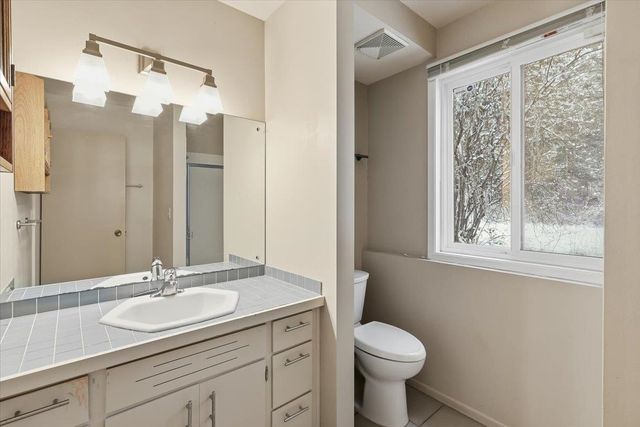 1829 E PINECREST Rd, Spokane, WA 99203