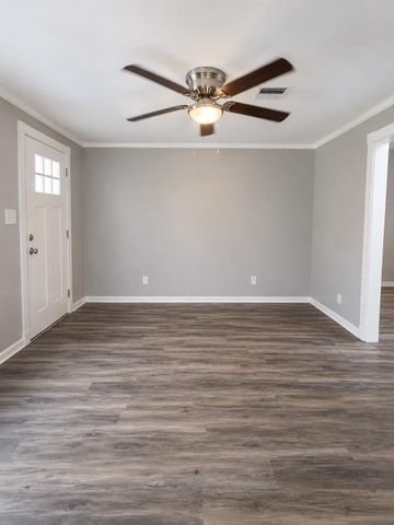 705 Collins Street, Dayton, TX 77535