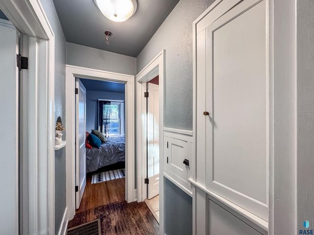 1320 W Sioux St Street, Sioux Falls, SD 57104