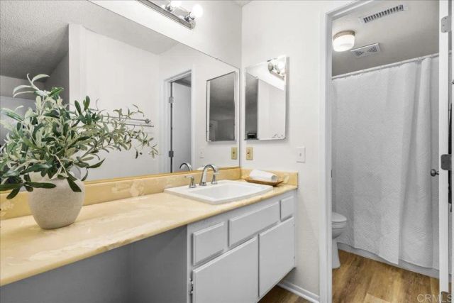 1941 Wellington Lane 1, Vista, CA 92081