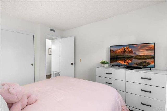 1941 Wellington Lane 1, Vista, CA 92081