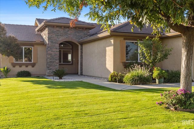 6911 Catalina Creek Way, Bakersfield, CA 93311