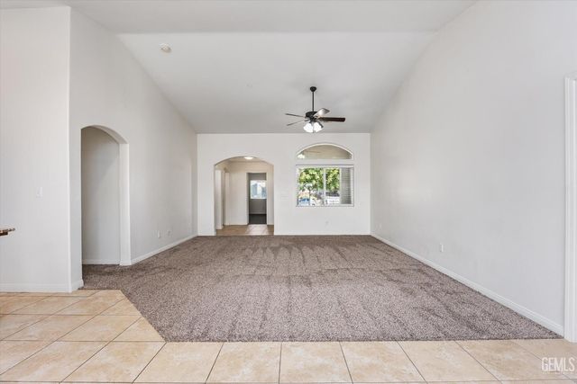 6911 Catalina Creek Way, Bakersfield, CA 93311