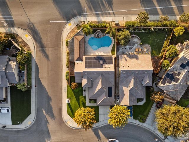 6911 Catalina Creek Way, Bakersfield, CA 93311