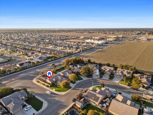 6911 Catalina Creek Way, Bakersfield, CA 93311