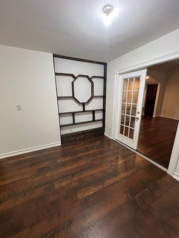 6707 Elam Road, Dallas, TX 75217