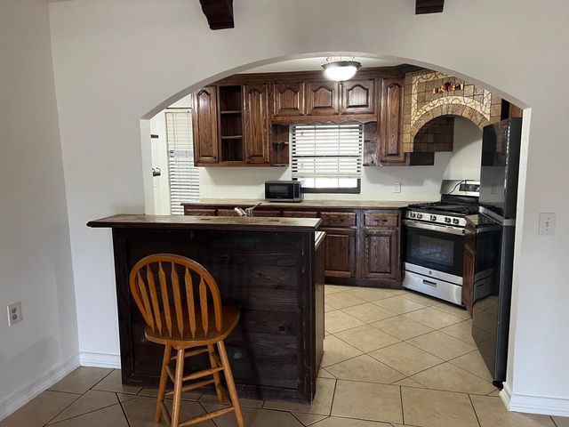 6707 Elam Road, Dallas, TX 75217