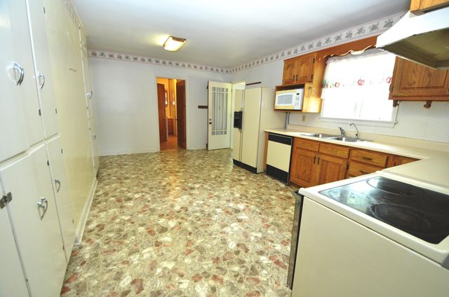 351 Bacon Court, Harrodsburg, KY 40330