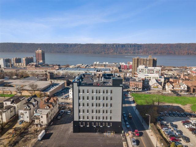 70A Ashburton Avenue 5B, Yonkers, NY 10701