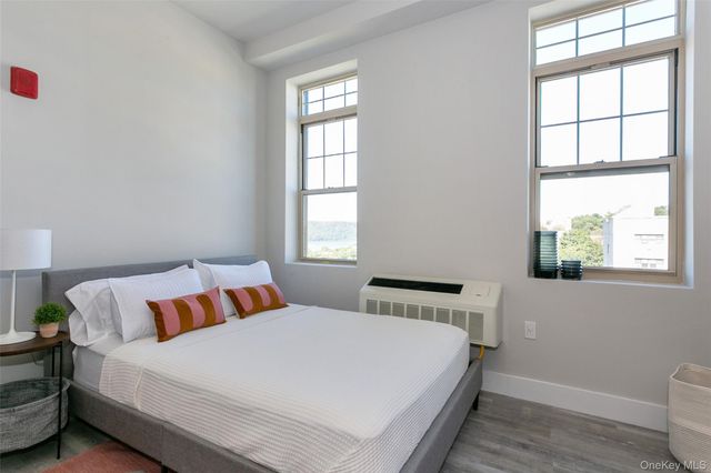 70A Ashburton Avenue 5B, Yonkers, NY 10701