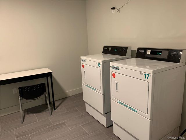 70A Ashburton Avenue 5B, Yonkers, NY 10701