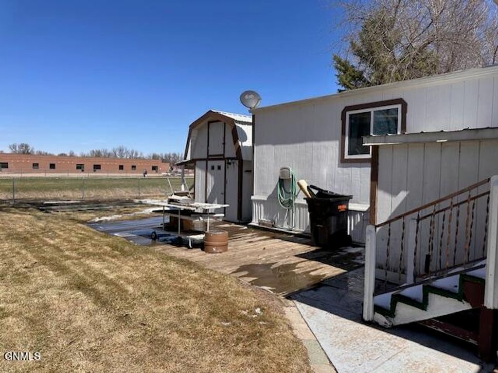 414 Bedford Boulevard, Bismarck, ND 58504 photo 18