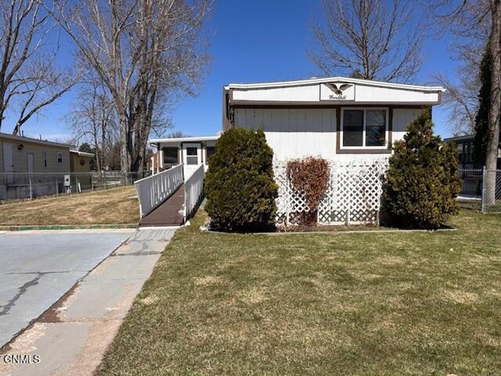 414 Bedford Boulevard, Bismarck, ND 58504 photo 2