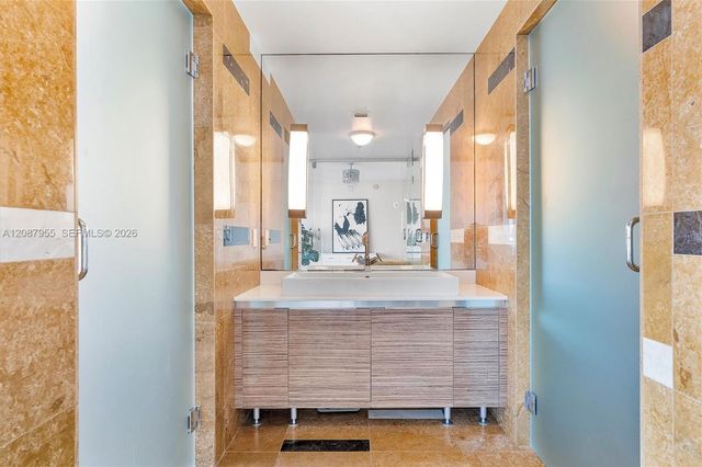3737 Collins Avenue S-804, Miami Beach, FL 33140