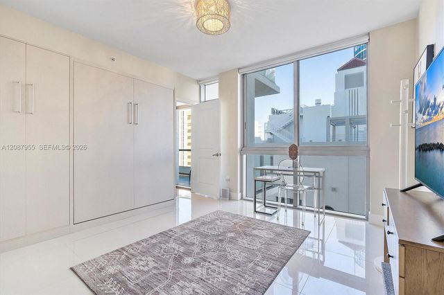 3737 Collins Avenue S-804, Miami Beach, FL 33140