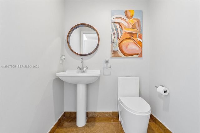 3737 Collins Avenue S-804, Miami Beach, FL 33140