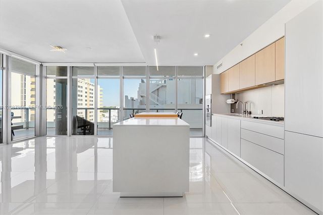 3737 Collins Avenue S-804, Miami Beach, FL 33140