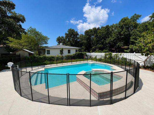 1225 11TH STREET N, St Petersburg, FL 33705