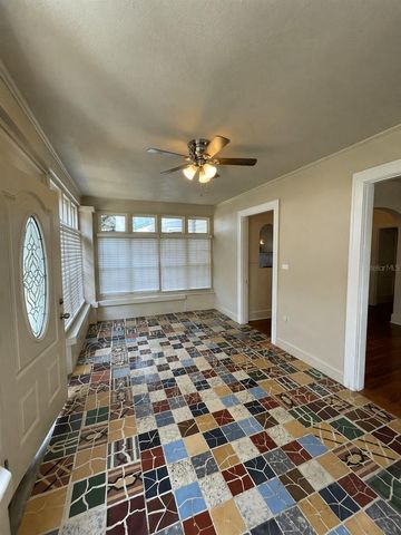 1225 11TH STREET N, St Petersburg, FL 33705