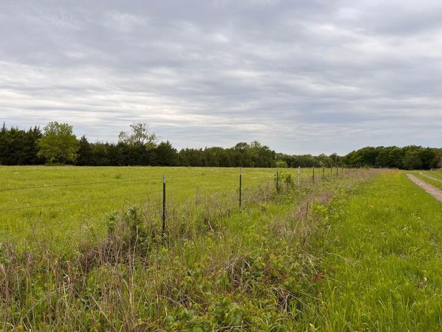 24200 County Road, Roxton, TX 75477