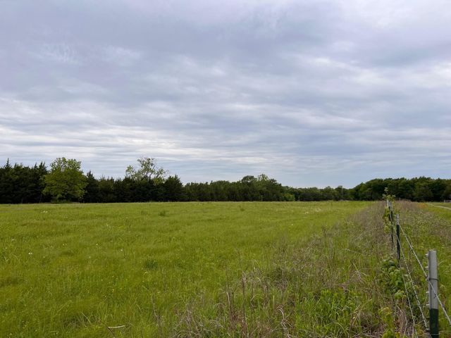 24200 County Road, Roxton, TX 75477